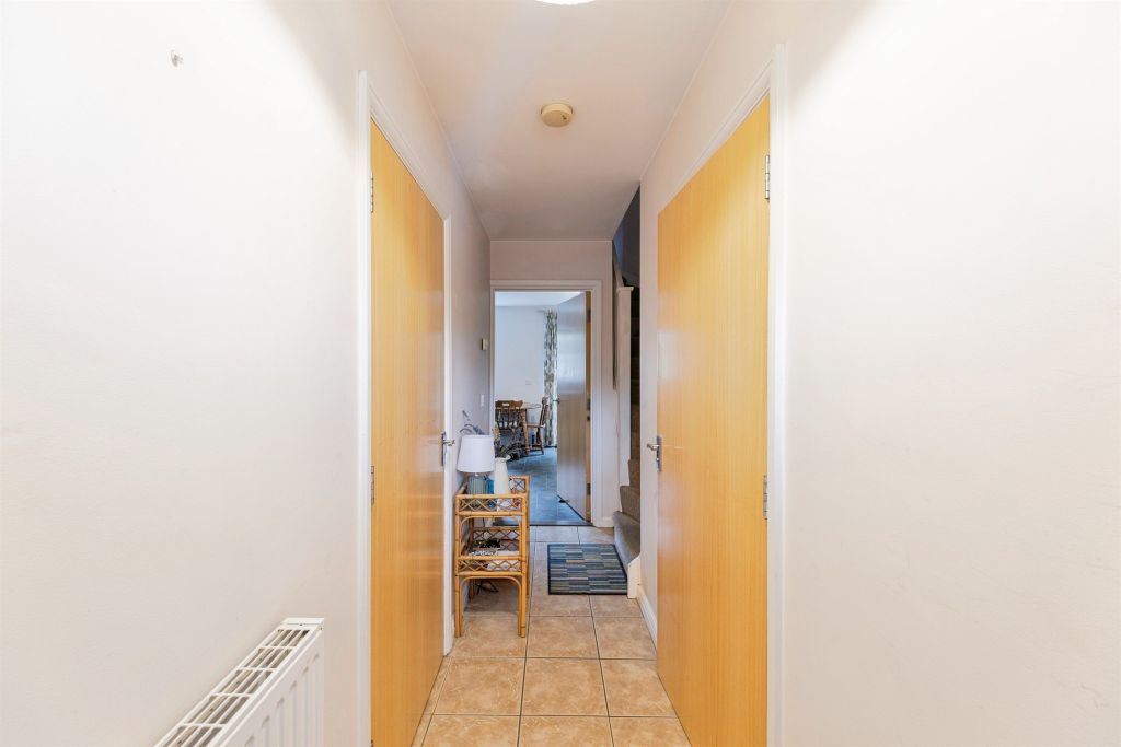Property photo 2 of 24