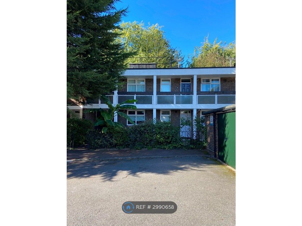 Property photo 1 of 11 Front Of Building