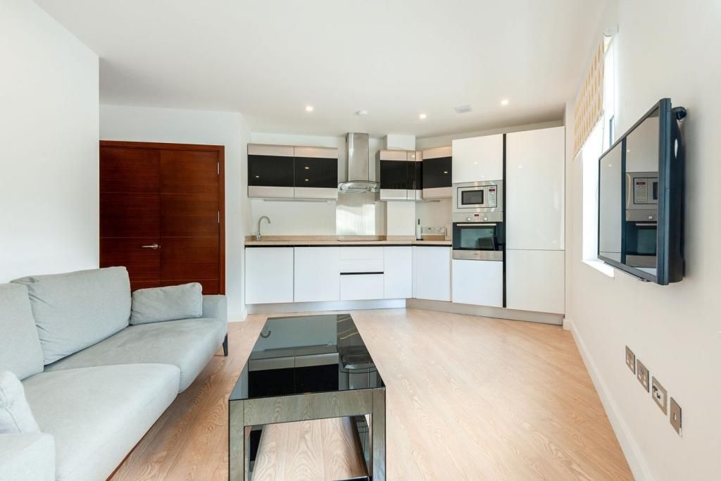 Property photo 2 of 12