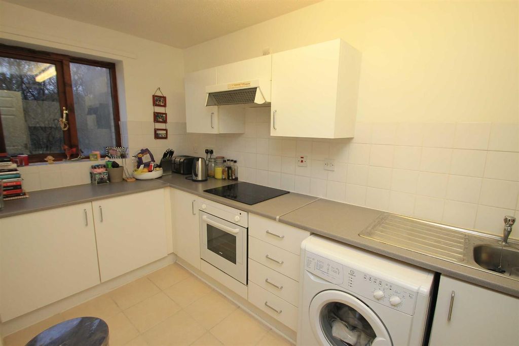 Property photo 3 of 10