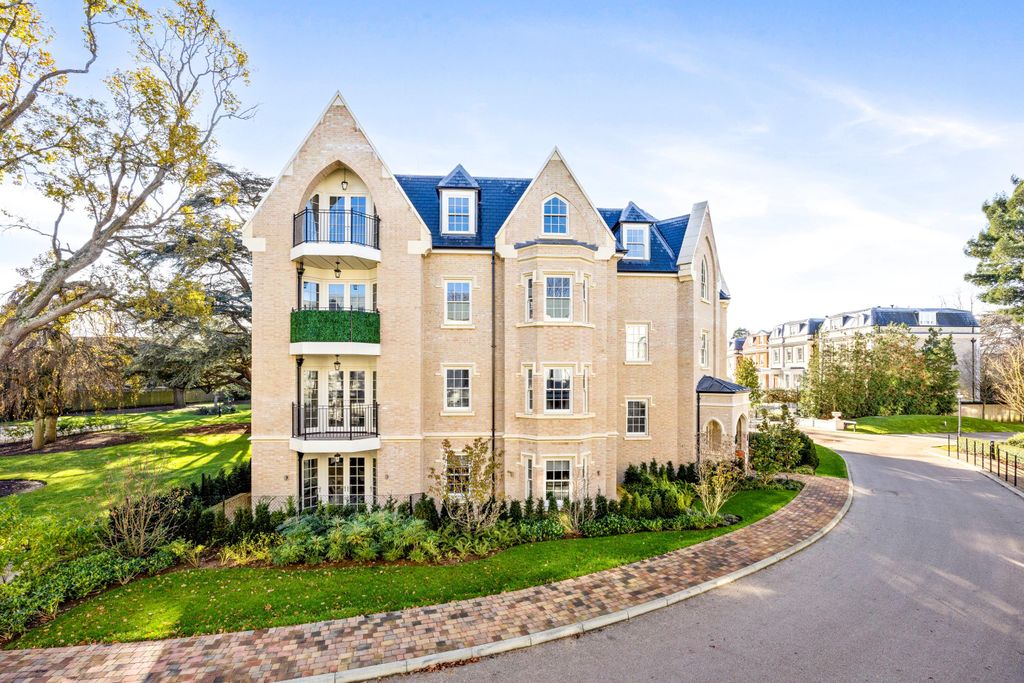 Property photo 1 of 26 Image