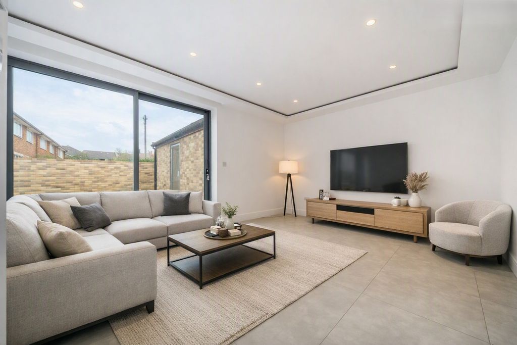 Property photo 2 of 10 5529291