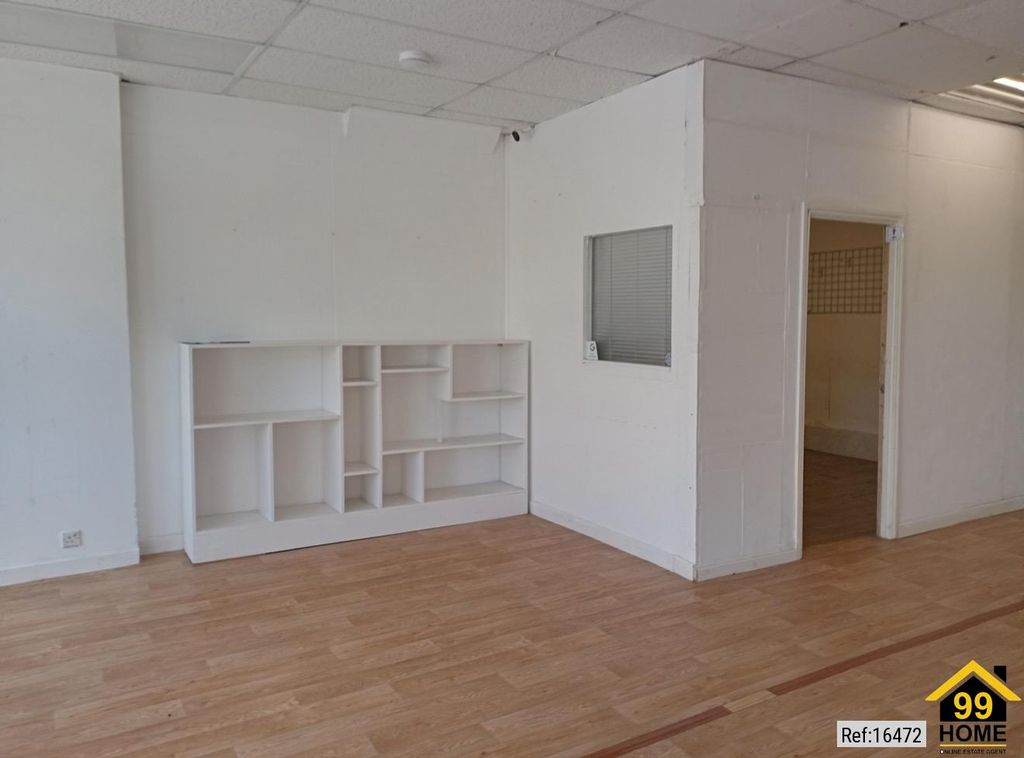 Property photo 2 of 6 Photo 1