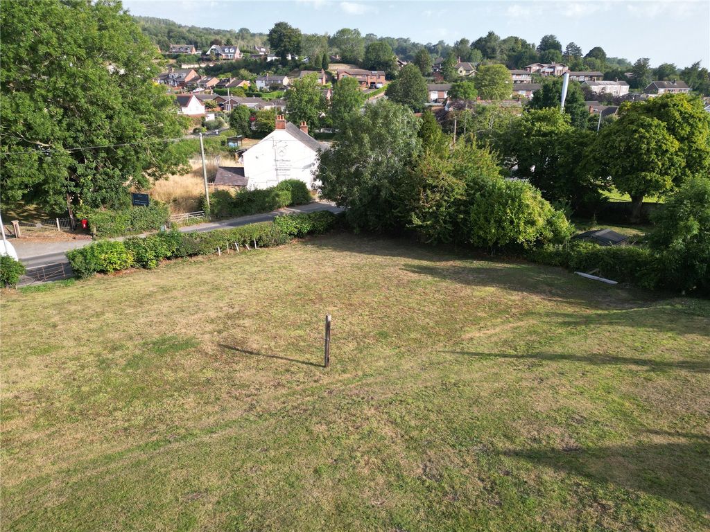 Property photo 3 of 6 Picture No. 02