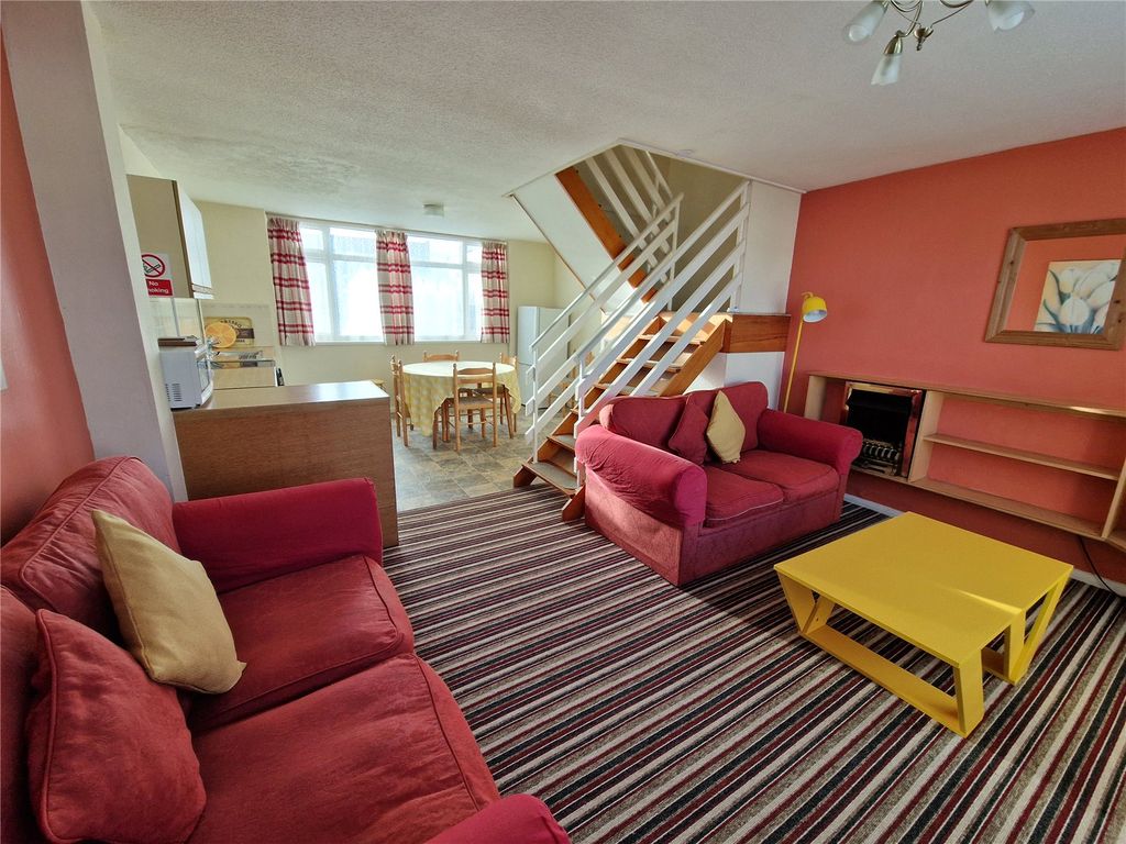 Property photo 2 of 8 Picture No. 52