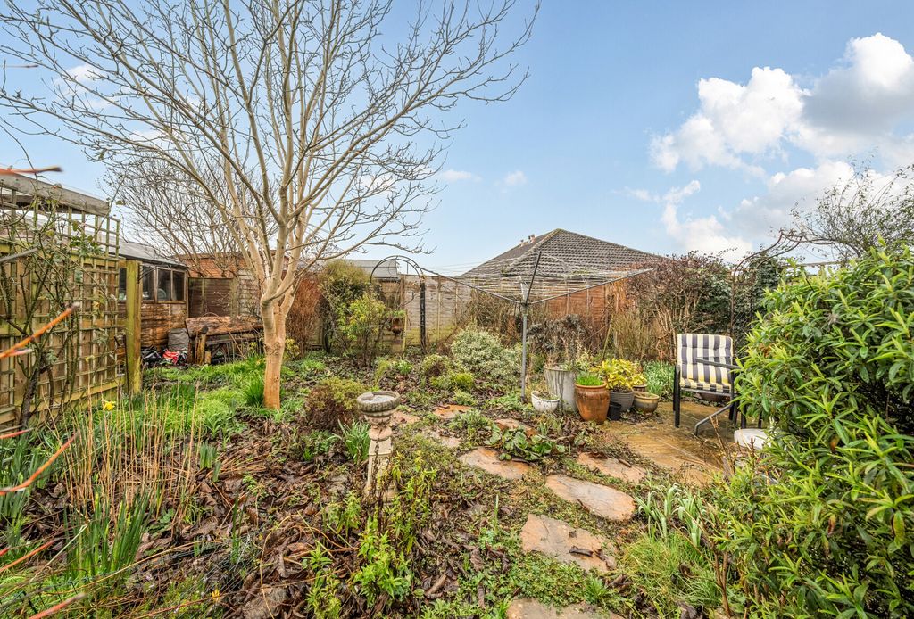 Property photo 3 of 18 1407144-14-698Db6...