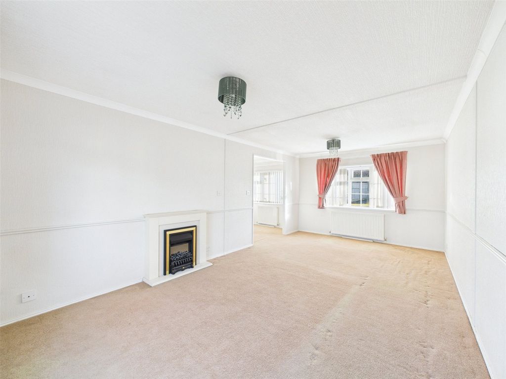 Property photo 2 of 10 Picture No. 11