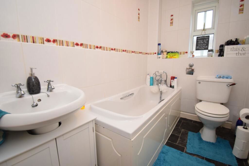 Additional image 6 of 2 bed flat for saleMarlen Court, Bideford EX39