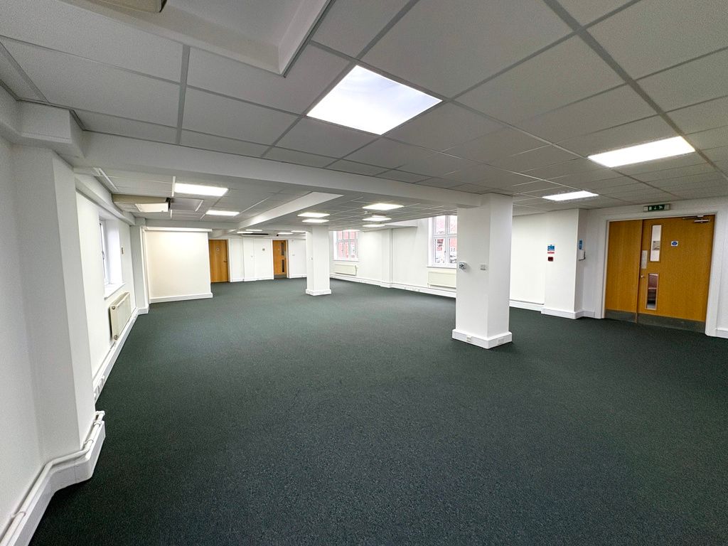 Property photo 3 of 11 Photo 2