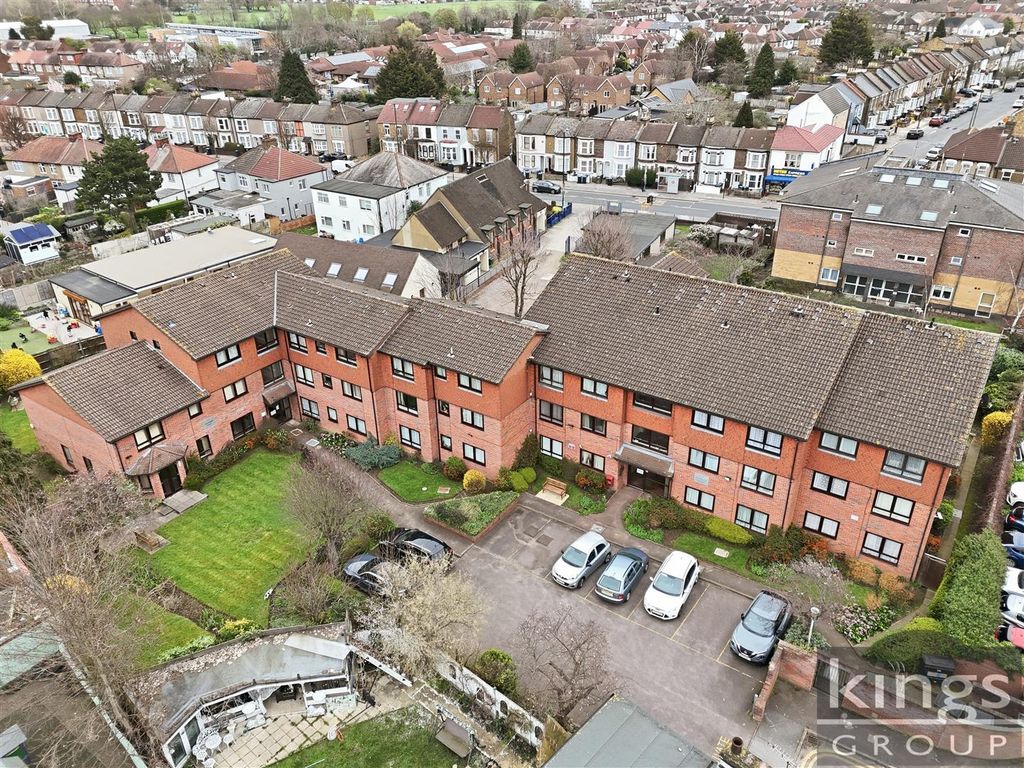 Property photo 3 of 15