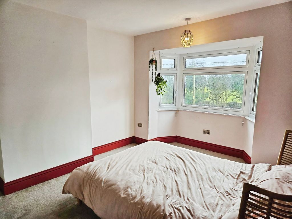 Property photo 1 of 20 Bedroom One