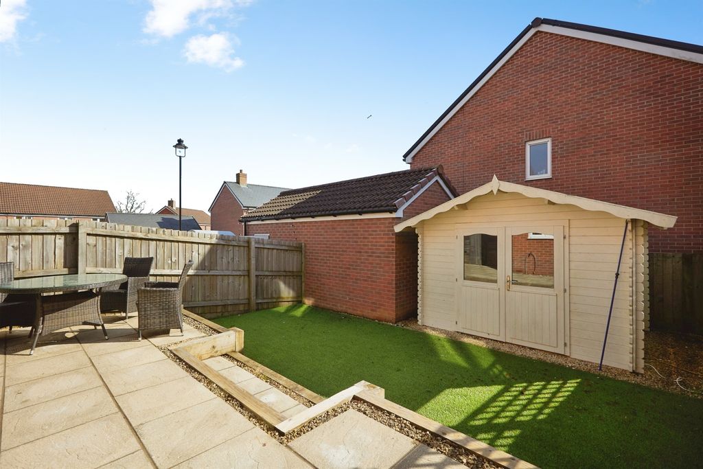 Property photo 2 of 15