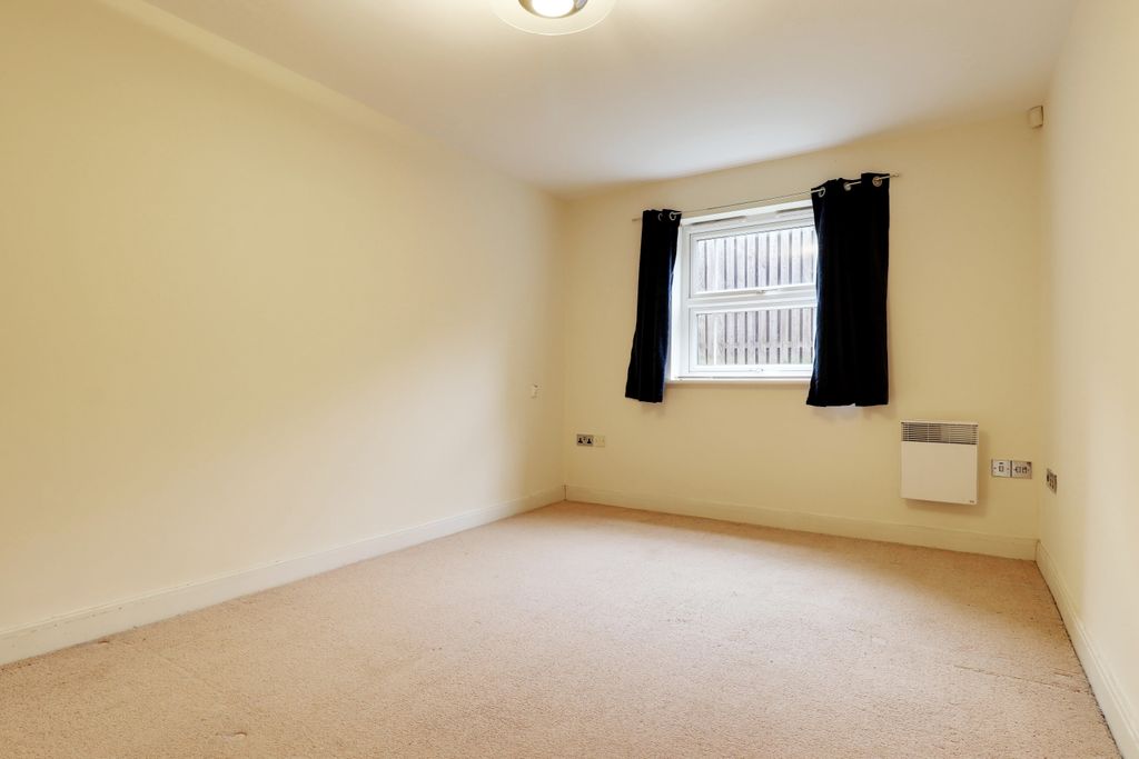 Property photo 3 of 13 3- Rob Hammond Ewemove Pontefract