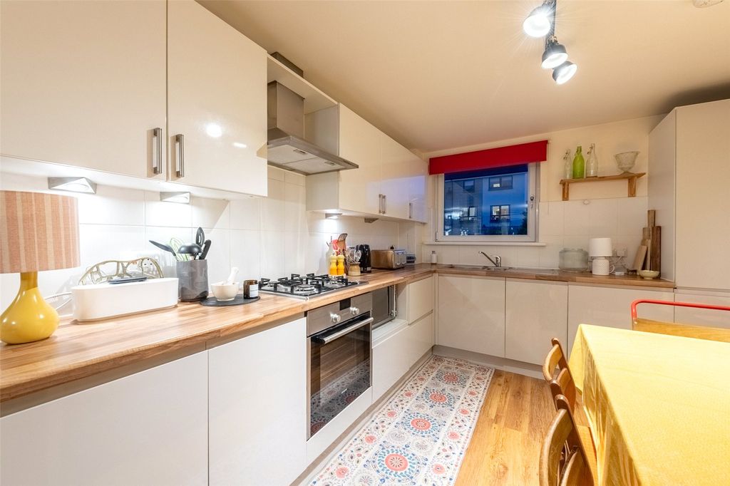 Property photo 3 of 25 Picture No. 44