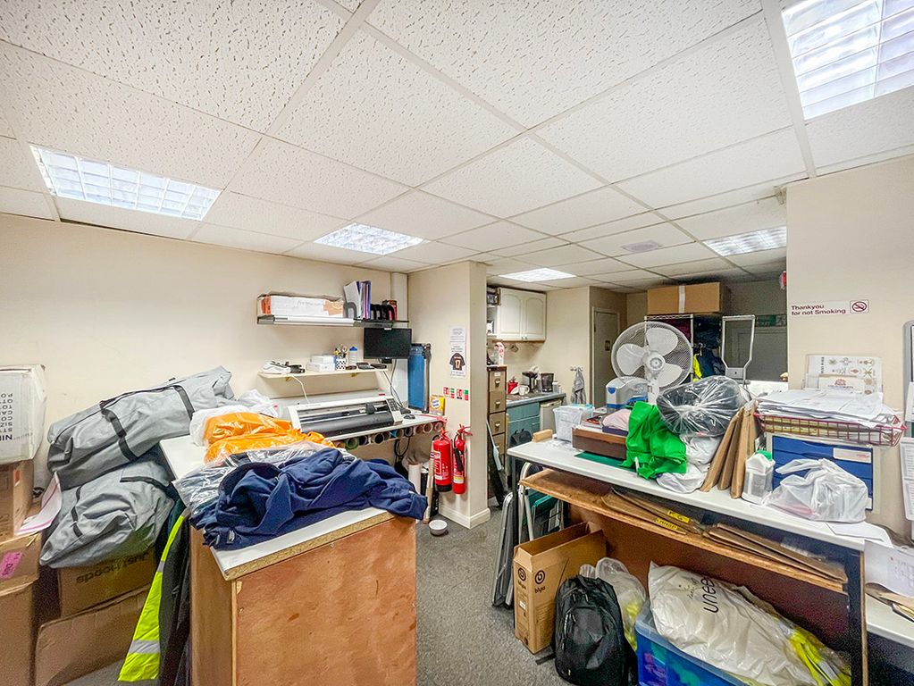 Property photo 2 of 6