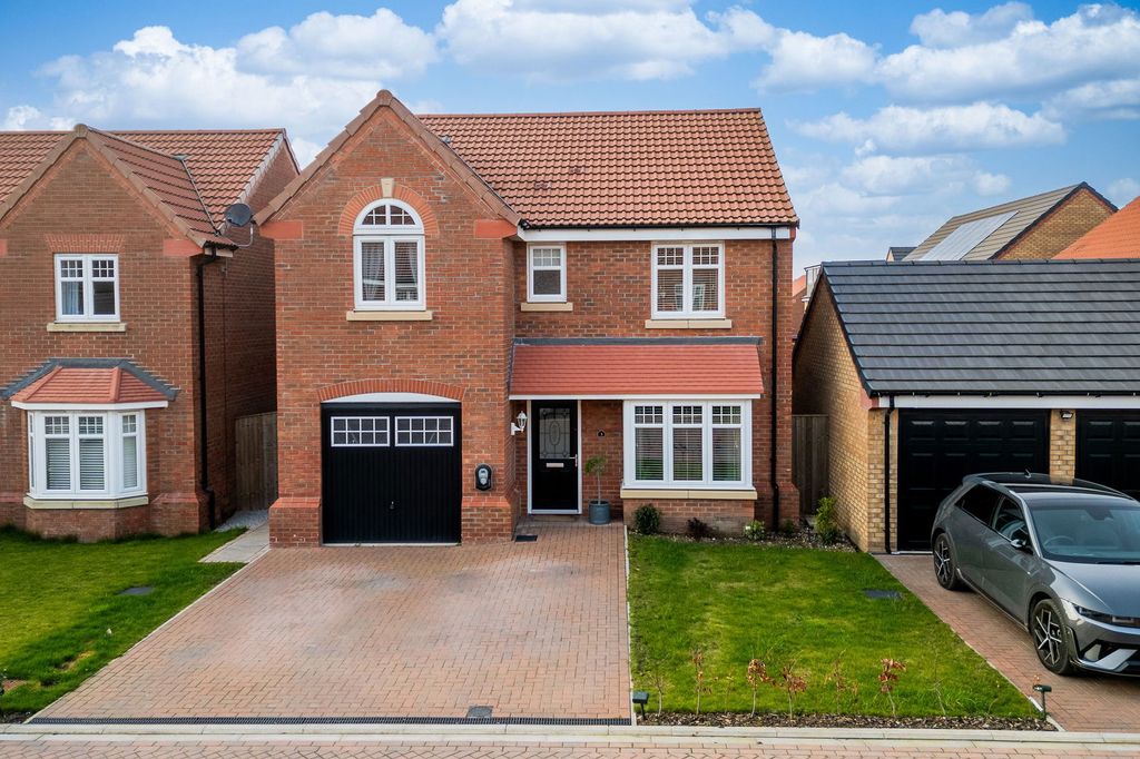 Property photo 1 of 25