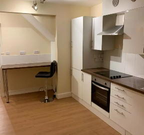 Property photo 2 of 11