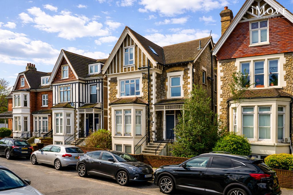 Property photo 1 of 22