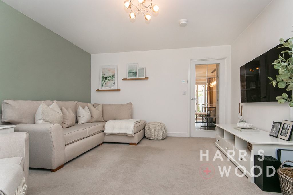 Property photo 3 of 36 4611914