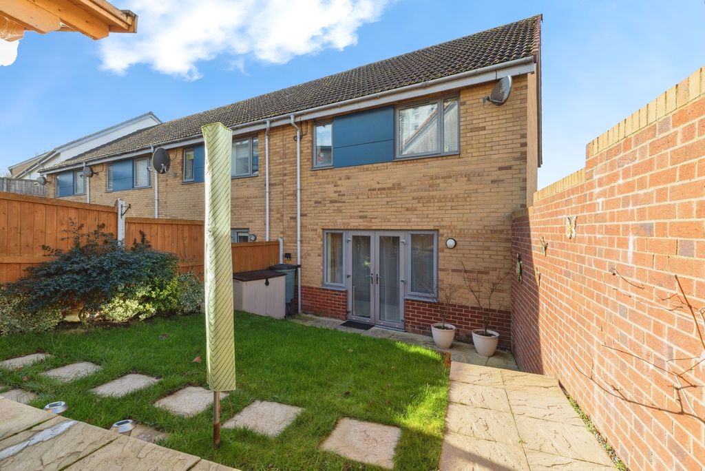 Property photo 2 of 20 Pbox-Img.Jpg