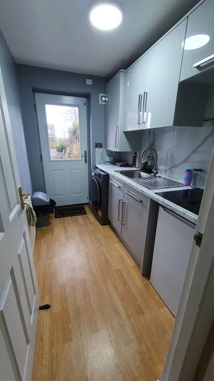 Property photo 3 of 12 Photograph 3