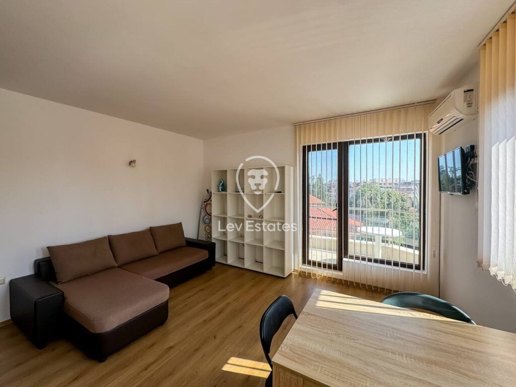 Property photo 3 of 7