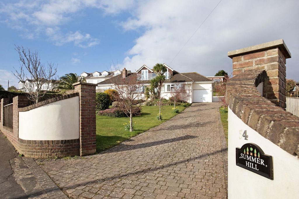 Property photo 1 of 38