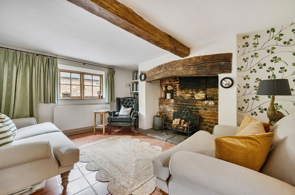 Property photo 2 of 15 1306586-15-6846B2...