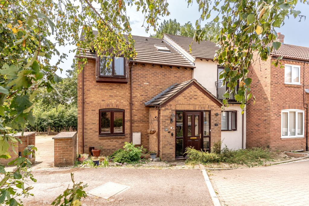 Property photo 1 of 8 A7404664-1