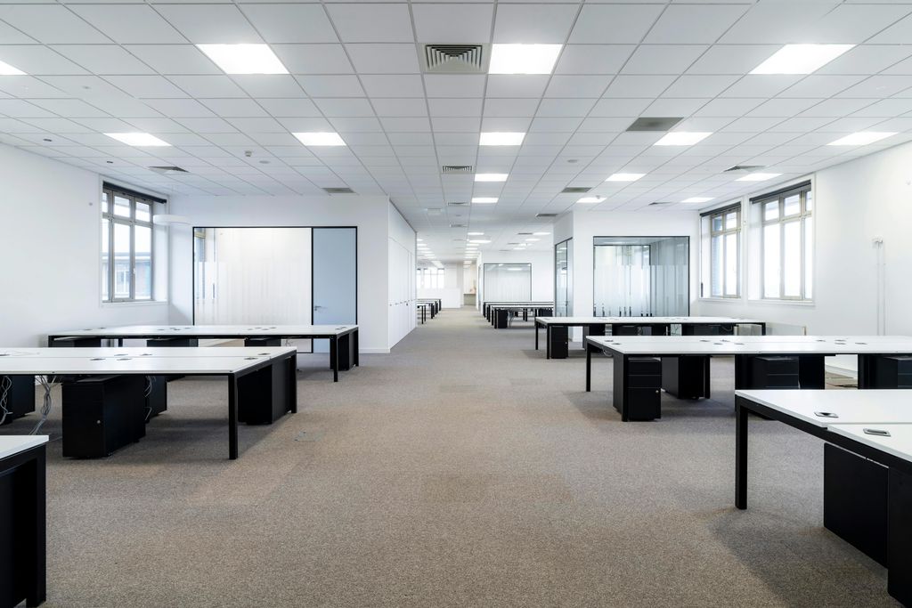 Property photo 2 of 9 Cab_Southgatehouse43_Edit.Jpg