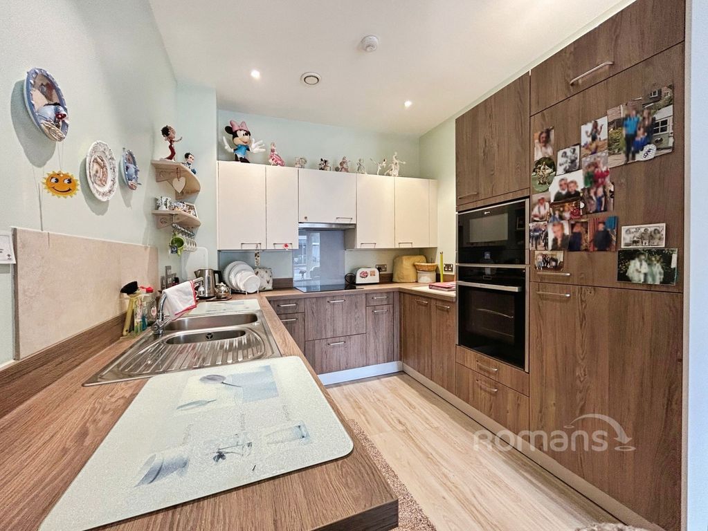 Additional image 4 of 2 bed flat for saleRedfields Lane, Church Crookham, Fleet GU52