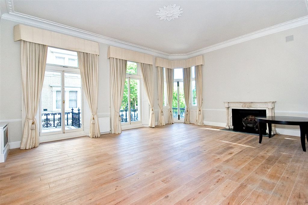 Property photo 1 of 9 Reception Room