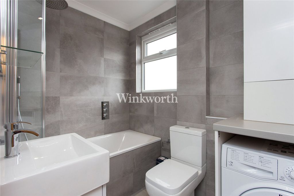 Property photo 2 of 8 Picture No. 04