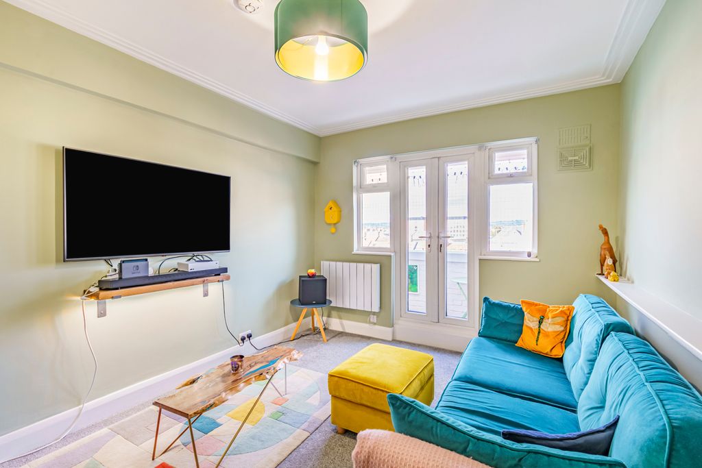 Property photo 1 of 13 Photo