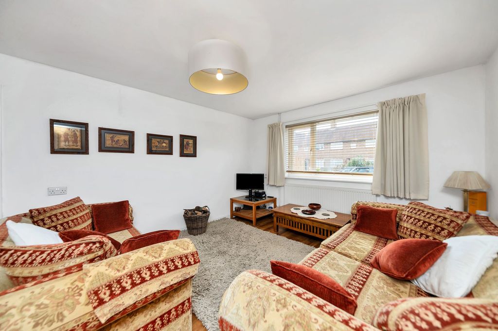 Property photo 3 of 18