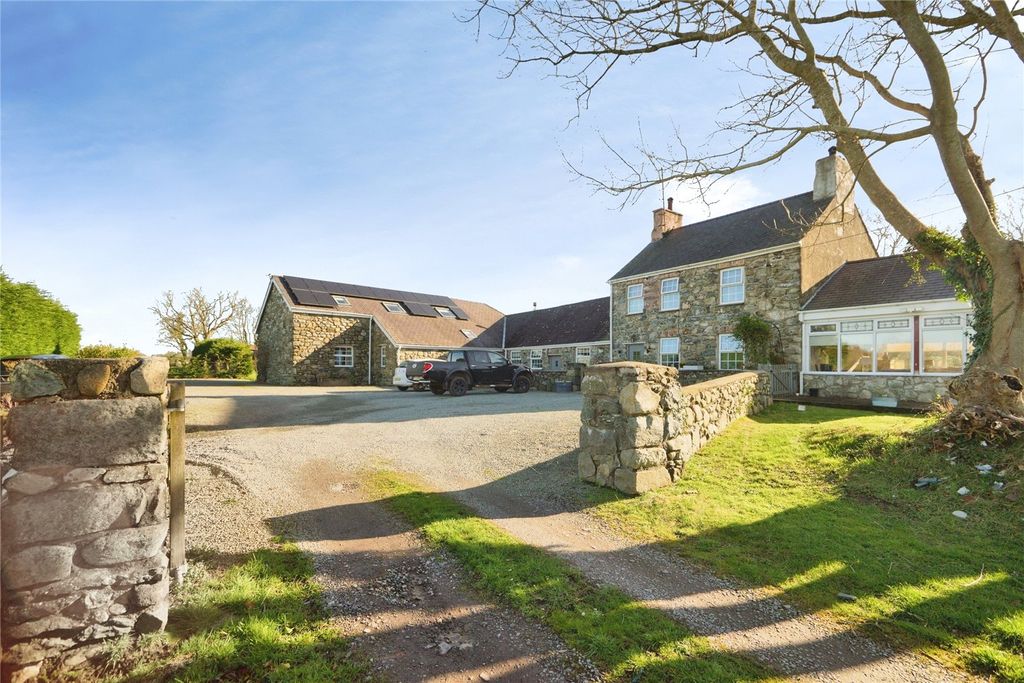 Property photo 1 of 40 Picture No. 48