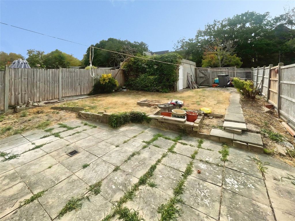 Property photo 3 of 12 Picture No. 02