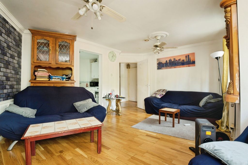 Property photo 3 of 8