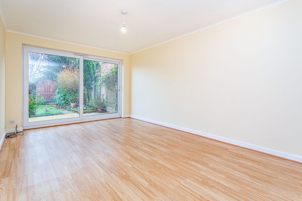 Property photo 2 of 9 Lr