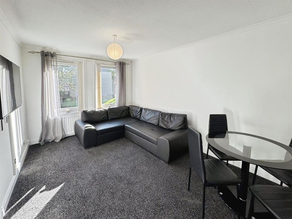 Property photo 3 of 9 3.Jpg