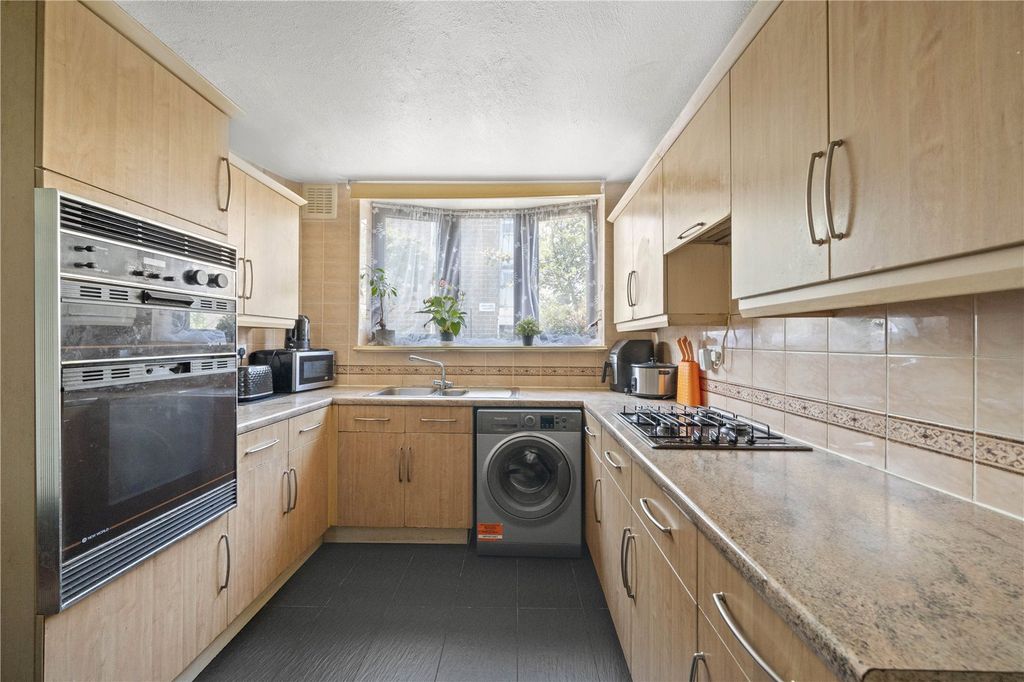 Property photo 2 of 13 Picture No. 02