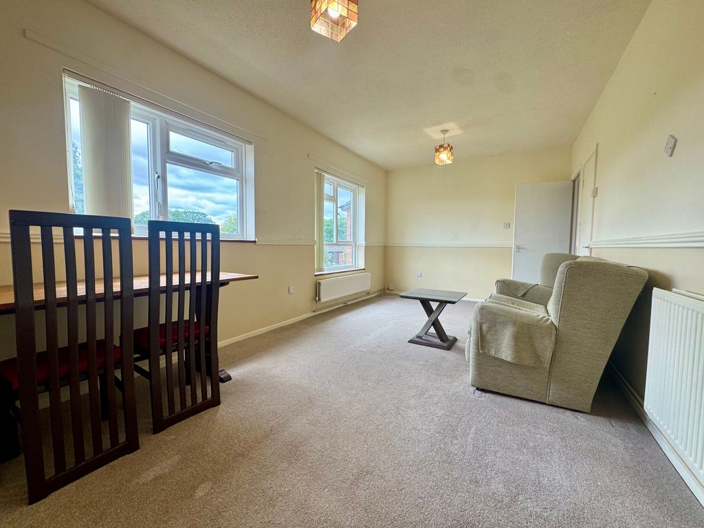 Property photo 3 of 14 Image