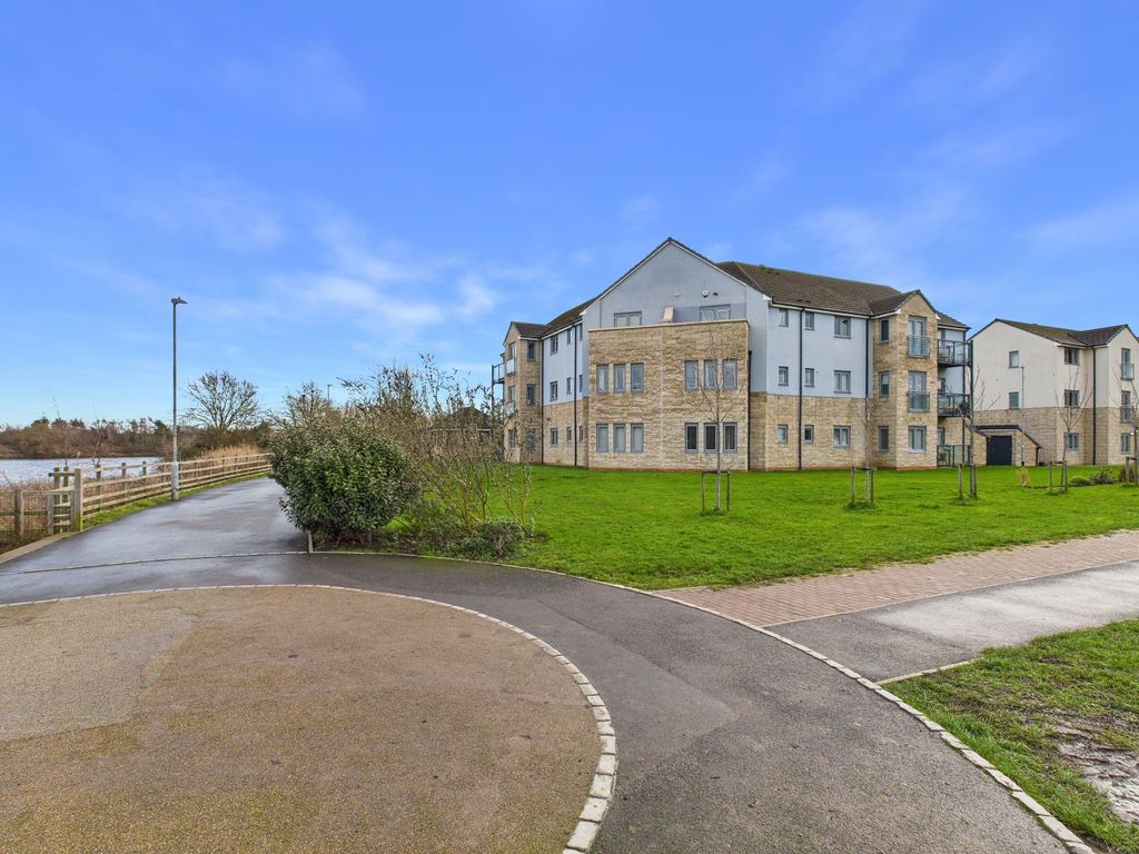 Property photo 1 of 10 External