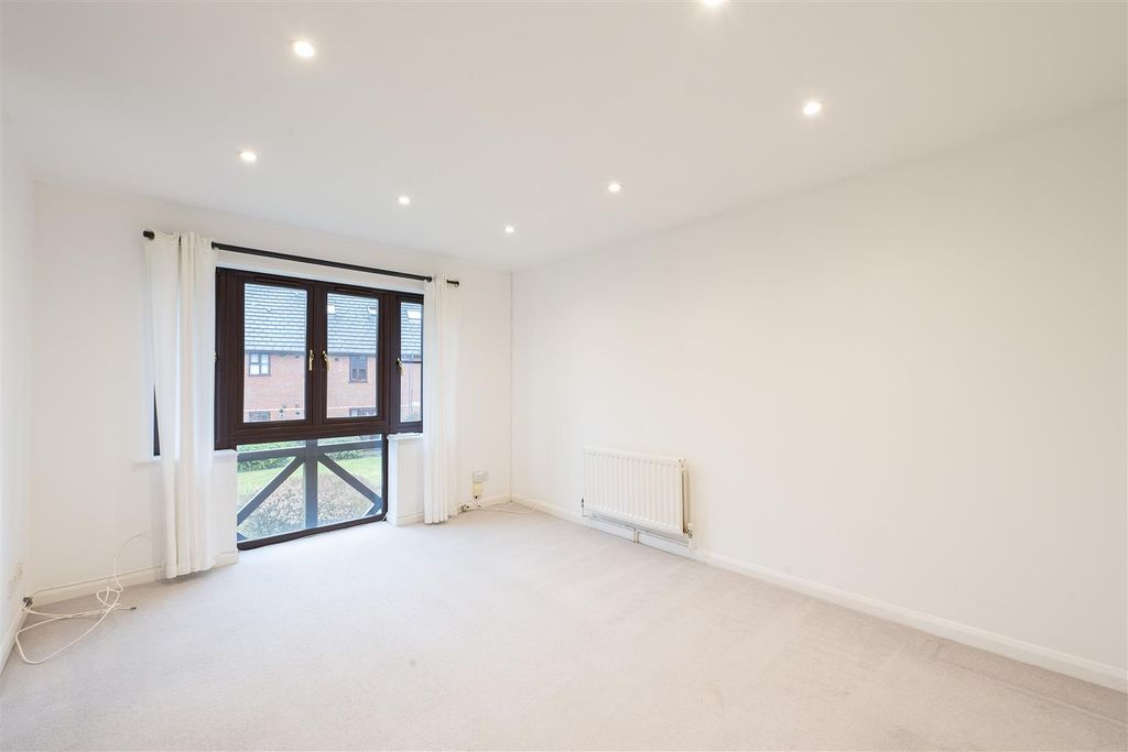 Property photo 3 of 8 Dsc_9636.Jpg