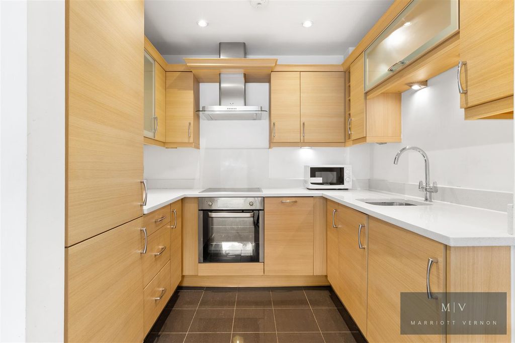 Property photo 3 of 14 Flat 4 Eva Court MV-8.Jpg