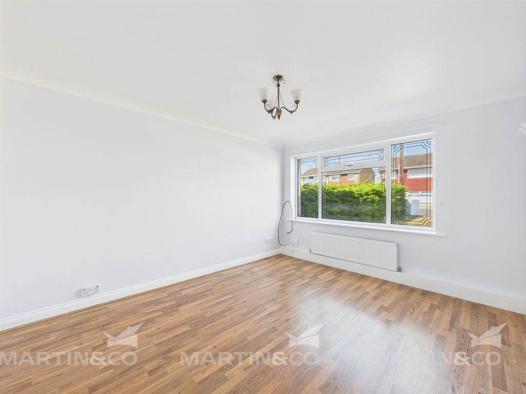 Property photo 3 of 16 Cam02406G0-Pr0455-Still002