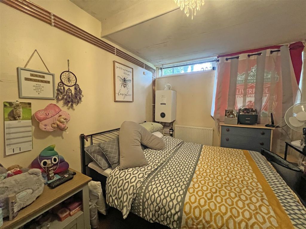 1 bed flat for saleMeadowlea, Madeley, Telford TF7 photo 5