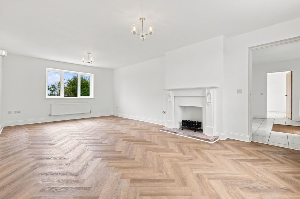 Property photo 3 of 29 17_Img_4723.Jpg