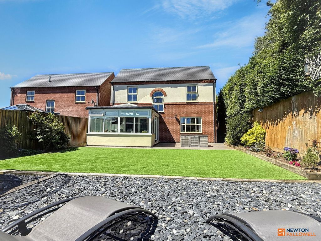 Property photo 1 of 41