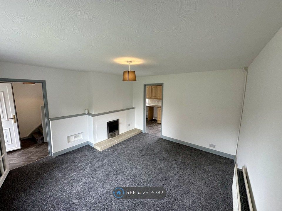 Property photo 2 of 16 Living Room